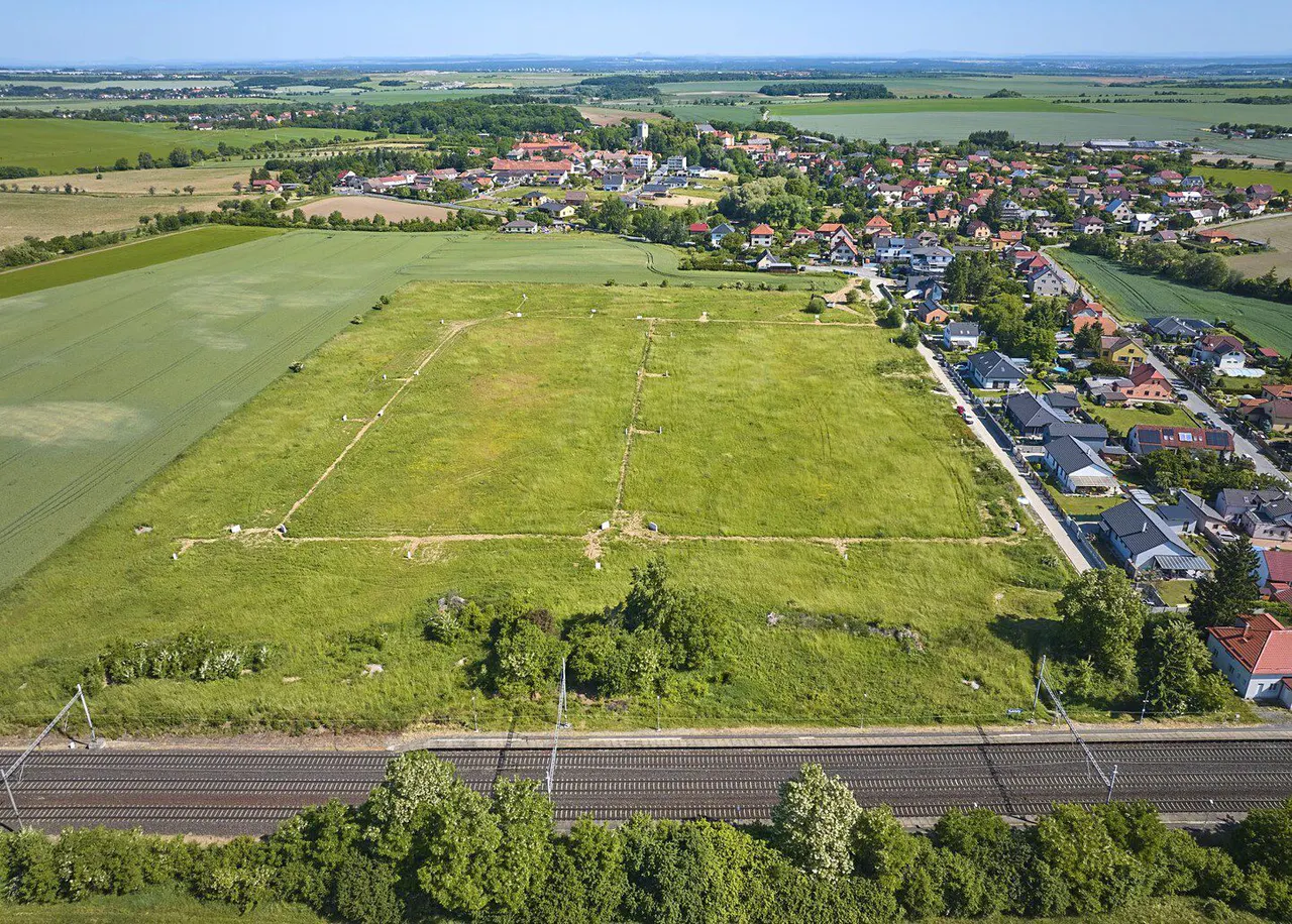 Bydlení Tuklaty – pozemky Tuklaty, okres Kolín – foto 1