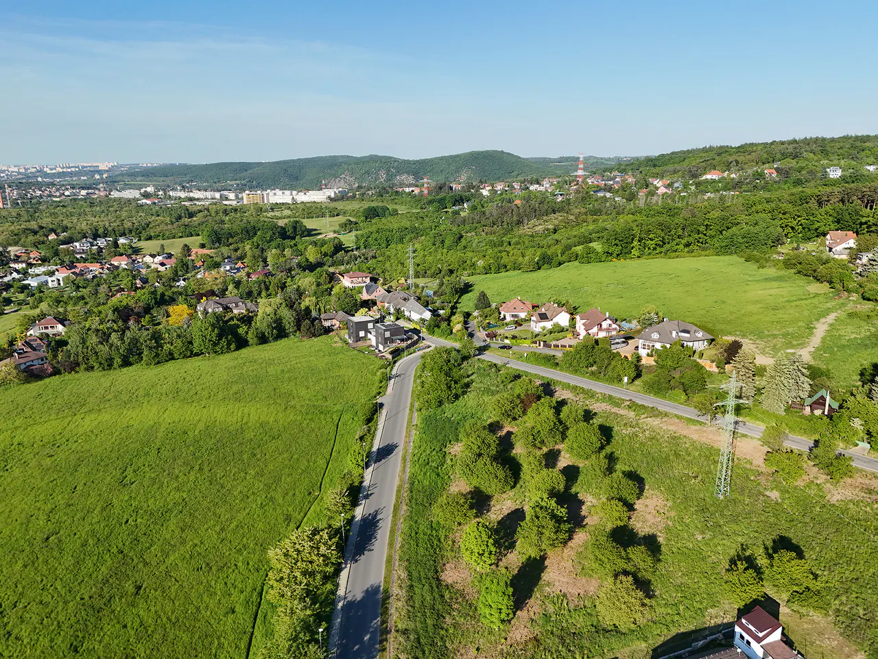 Na Lhotkách – pozemky Praha 5 – Lipence – foto 2