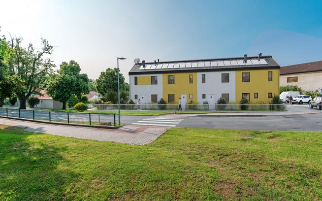 Kačice – Slunečná škola – rodinné domy Kačice, okres Kladno